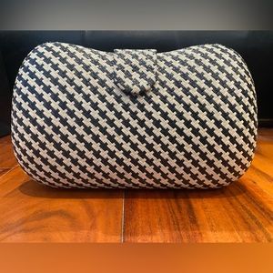 BANANA REPUBLIC Woven Clutch
